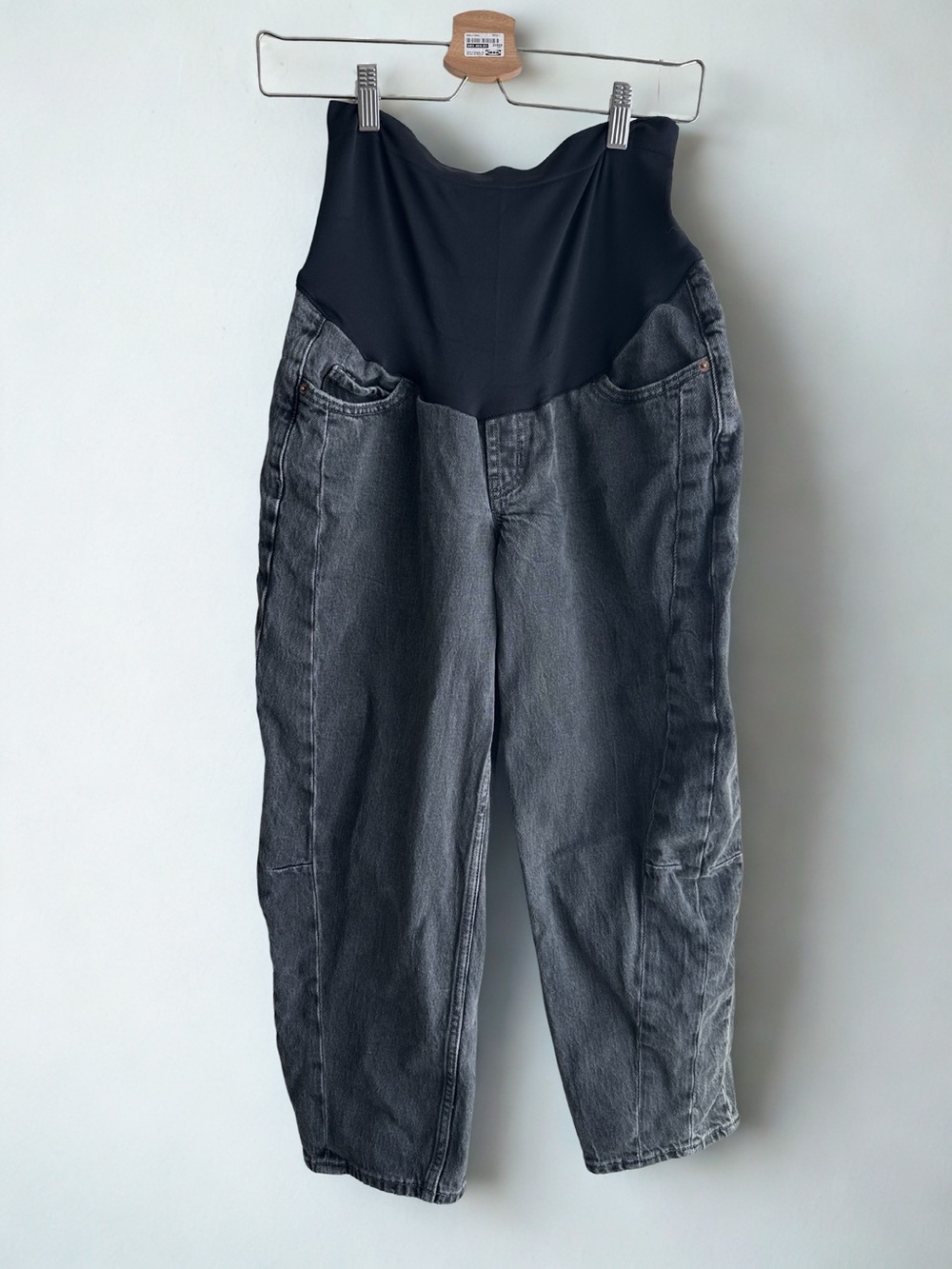 Old Navy Maternity Full-Panel Barrel Ankle Jeans